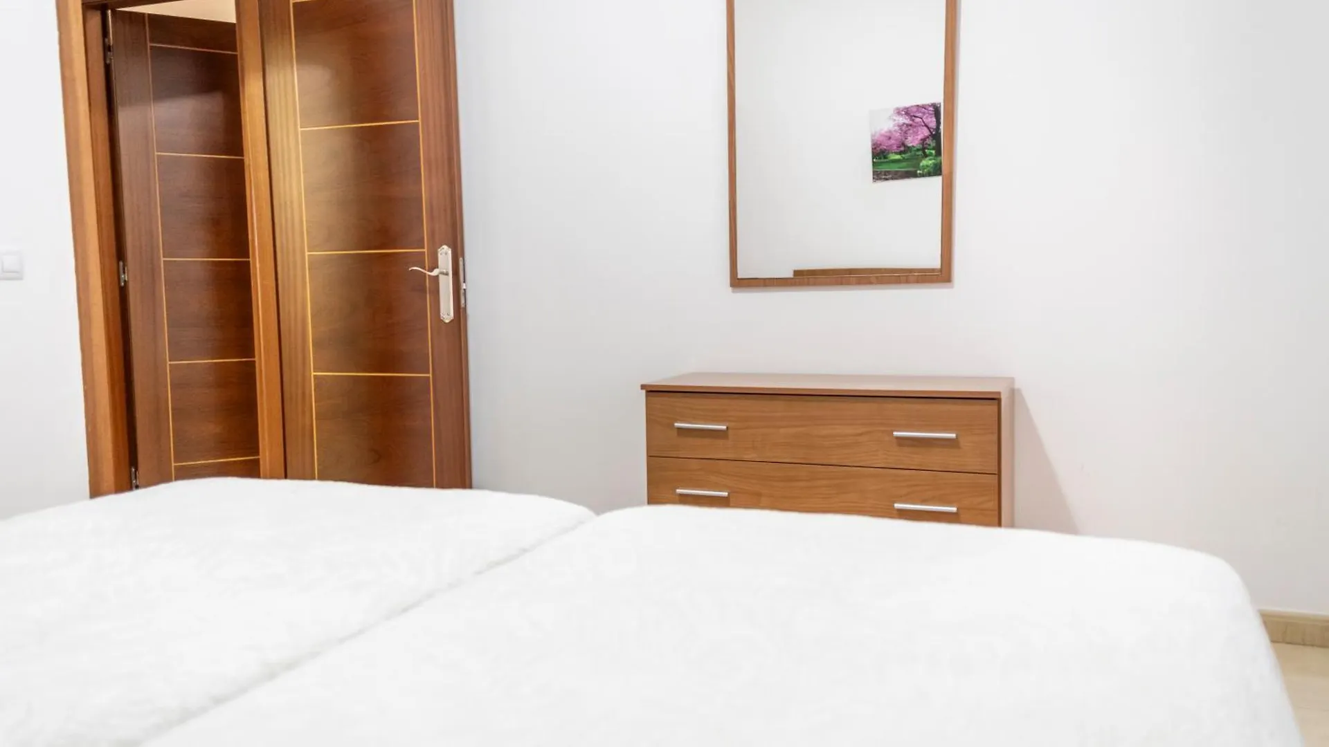Yesenia Vv Airport Apartment El Matorral 0*,