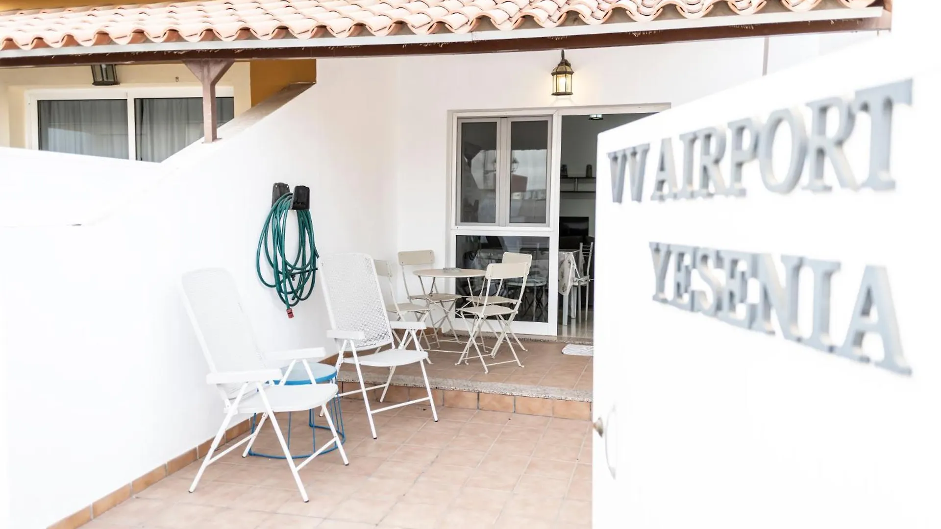 Yesenia Vv Airport Apartment El Matorral